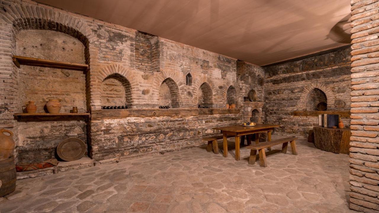 Hotel History • Სასტუმრო Ისტორია Siğnaği Dış mekan fotoğraf