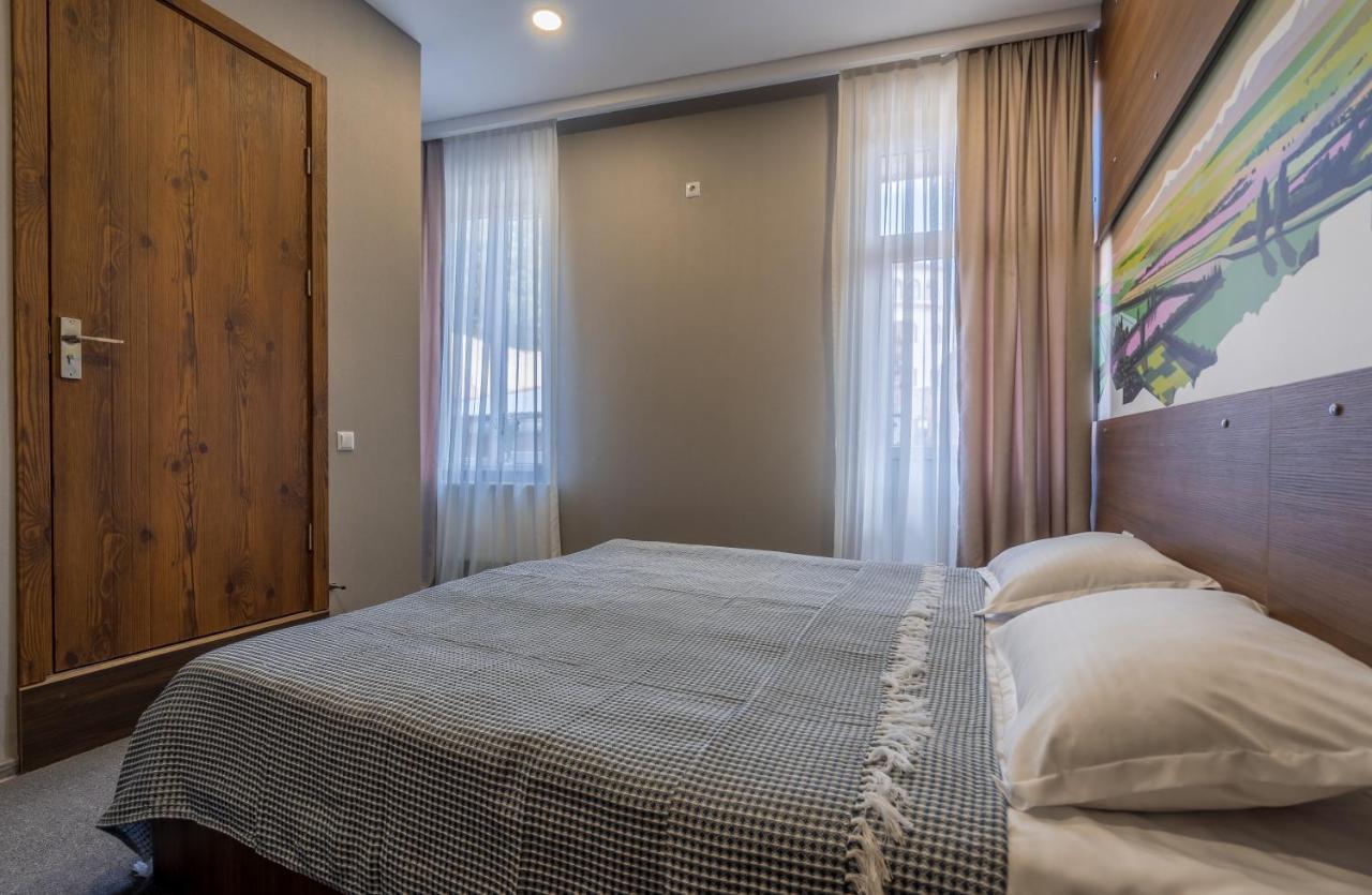 Hotel History • Სასტუმრო Ისტორია Siğnaği Dış mekan fotoğraf